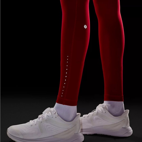 LuLuLemon Swift Speed High-Rise Tight 28" leggings in Blue - Picture 4 of 10